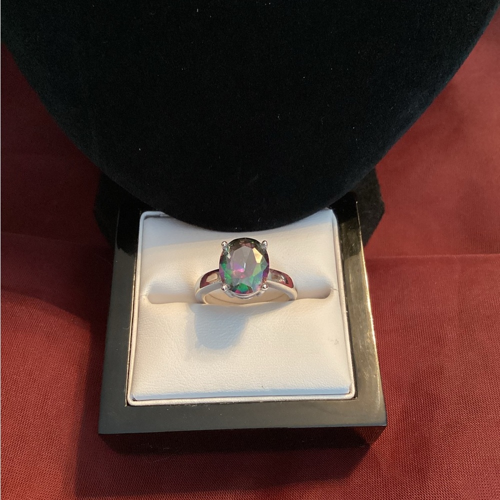 Spectacular Silver Ring with Iridescent Stone